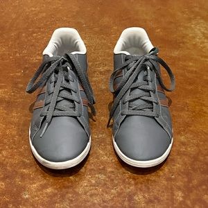 Womens size 7 Adidas